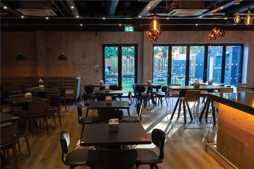 Village Hotel Bracknell Restoran gambar