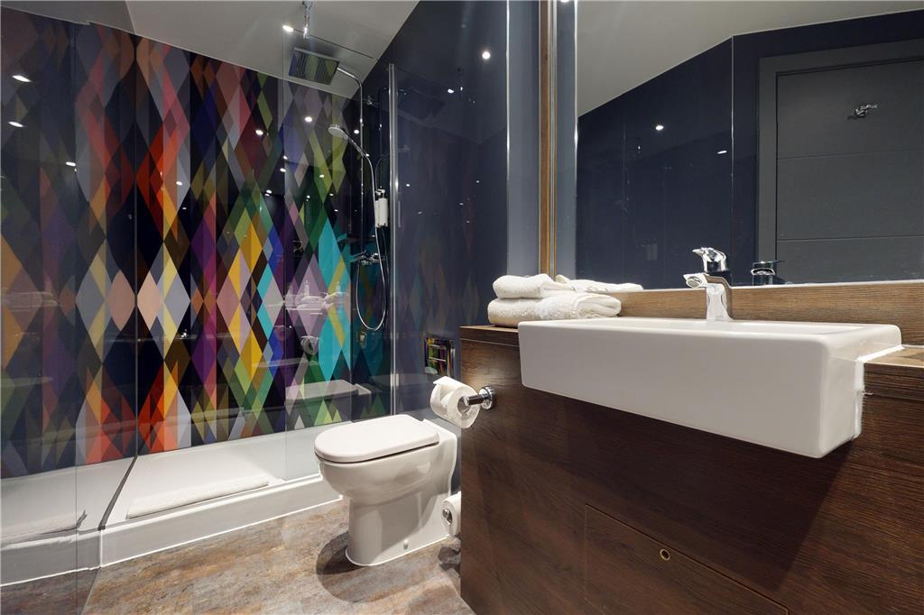 Village Hotel Bracknell Bilik gambar